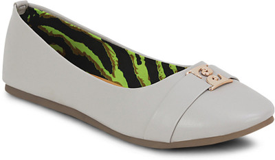 

Get Glamr Designer Bellies For Women(Beige