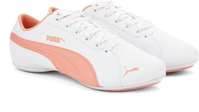 

Puma Girls, White-desert flower