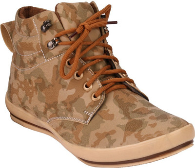 

Resto Boots For Men(Multicolor, Multicolor-2