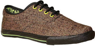 

North Star by Bata Canvas Shoes For Men(Black