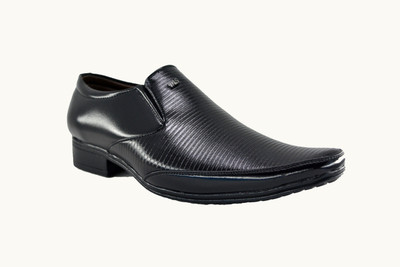 

LeCobbs Slip On Shoes For Men(Black