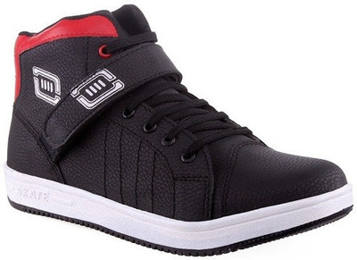 

Footista Rapid Casual Shoes For Men(Black), Red
