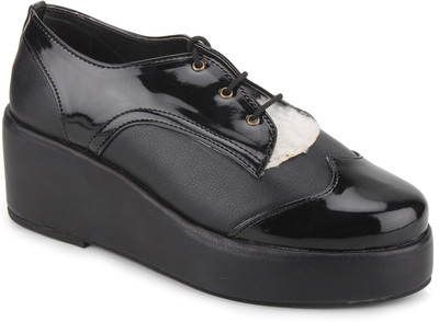 

Chalk Studio Bonita - Flatform Shoes Casuals For Women(Black, Black & white