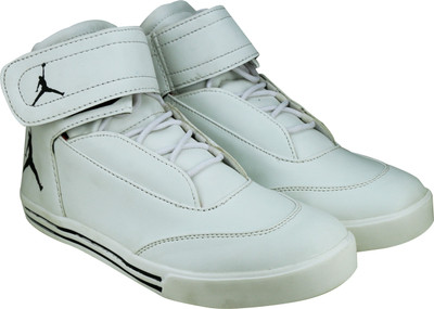 

Nymeria Casuals For Men(White