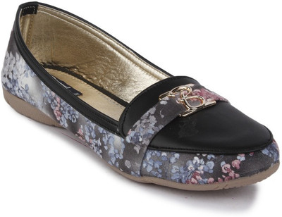 

Sindhi Footwear Bellies For Women(Black)