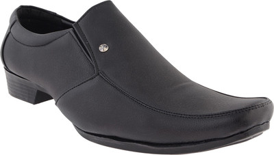 

Ezywear Slip On For Men(Black