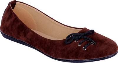

Goyal Brown Lace Bellies For Women(Brown)