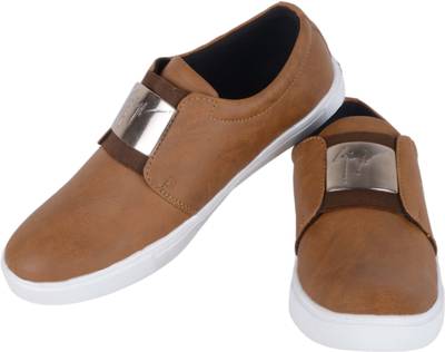 Aadi Sneakers