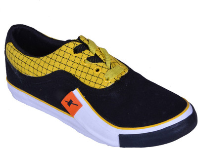 

Sparx Sneakers For Men(Black, Yellow