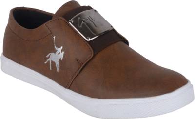 Aadi Sneakers