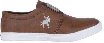 Aadi Sneakers