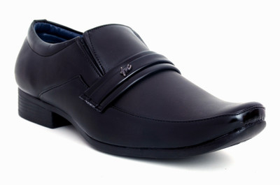 

Buenos Sk7 Buckler Slip On Shoes For Men(Black)