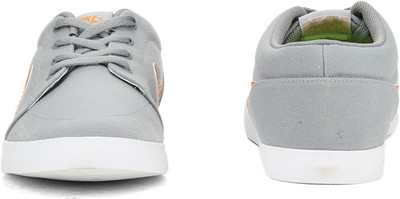 nike voleio sneakers