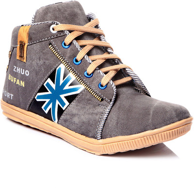 

Trilokani Boys, Grey