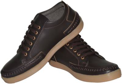 Strive Trendy Sneakers