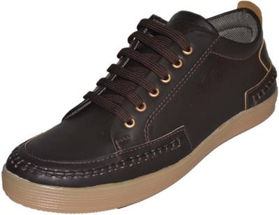 Strive Trendy Sneakers