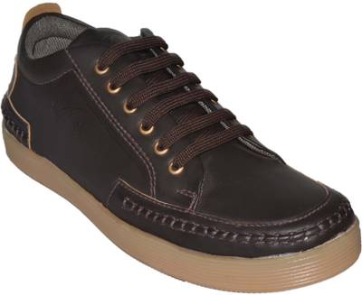 Strive Trendy Sneakers