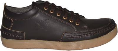 Strive Trendy Sneakers