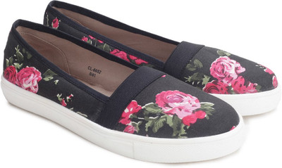 

Carlton London Miss CL Canvas Shoes For Women(Multicolor, Black