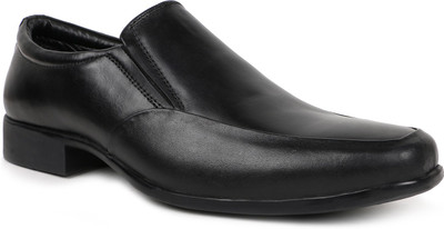 

Escaro Slip On For Men(Black