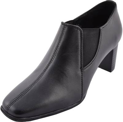 Ruro's Slip On Shoes