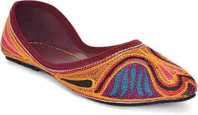 

Paduki Ethnic Jutis For Women(Multicolor