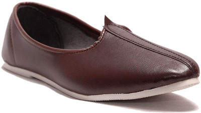 

Weird Jutis For Men(Brown