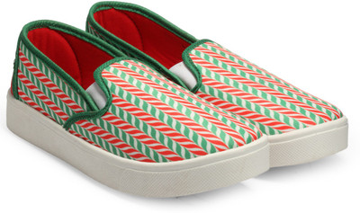 

Nell Casuals For Women(Green