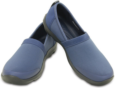 

Crocs Casual Shoes For Women(Black), 201884-43r