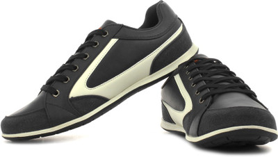 

Sparx SM-210 Running Shoes For Men(Black)