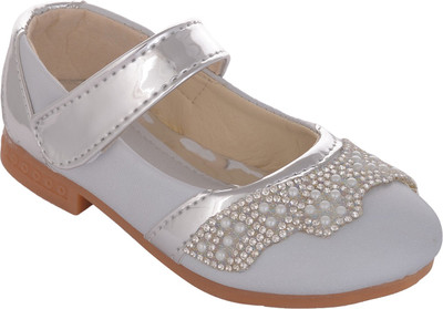 

Glinchy Girls, White