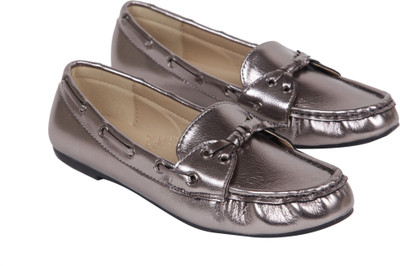 

Ilo Stylish Loafers For Women(Grey