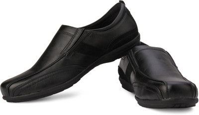 

Bata Macc Men Synthetic Leather Slip On Shoes For Men(Black
