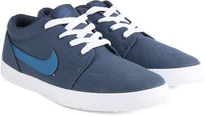 Nike VOLEIO CNVS Sneakers