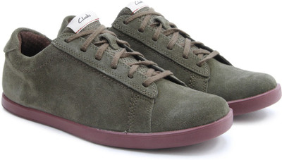 

Clarks Tamus Slim Dark Green Suede Sneakers For Men(Green