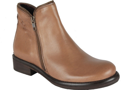 

Salt N Pepper 14-475 Dorthea Taupe Boots Boots For Women(Brown