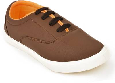 Navchetan Sneakers