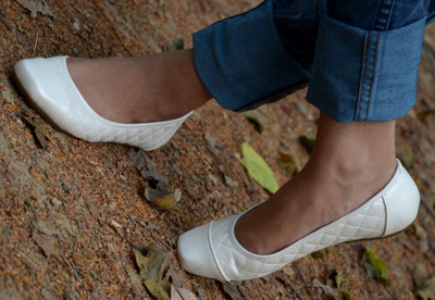 

Estatos Bellies For Women(White