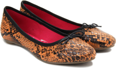 

Catwalk Bellies For Women(Black, Orange)
