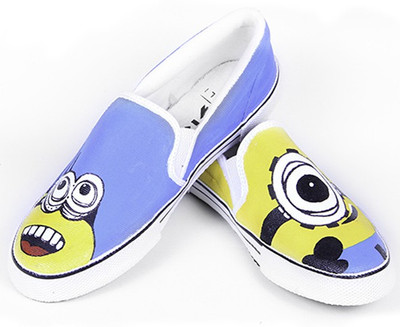 

F-Gali The Minion Slip-on Shoes Canvas Shoes For Women(Multicolor