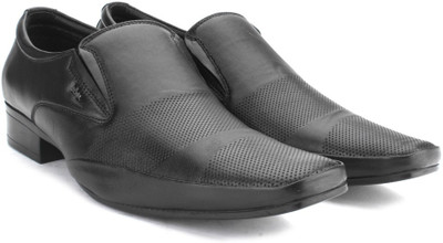 

Lee Cooper Men Slip On Shoes For Men(Black), Black p1