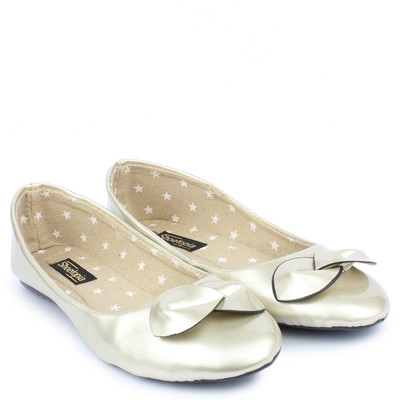 

Shoetopia Jutis For Women(Gold