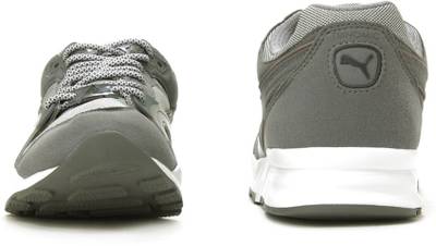 Puma Sneakers