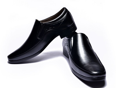 

Sir Corbett Slip On Shoes For Men(Black)