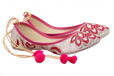 

Fashbeat Mojaris For Women(Pink