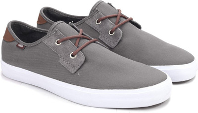 

Vans MICHOACAN SF Men Sneakers For Men(Grey, (t&l) pewter