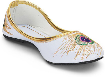 

Paduki Ethnic Jutis For Women(White