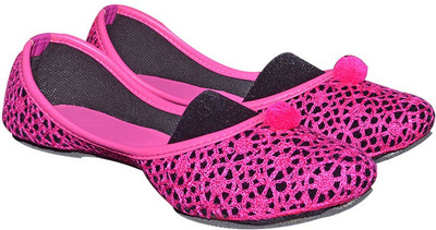 

Port Punjabi-Embroidred Jutis For Women(Pink
