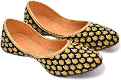 

Myra Peacock feather Jutis For Women(Black, Gold)