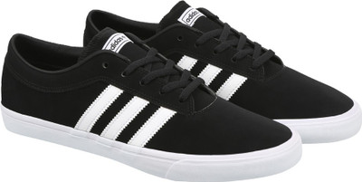 

ADIDAS ORIGINALS SELLWOOD Sneakers For Men(Black, Cblack/ftwwht/ftwwht